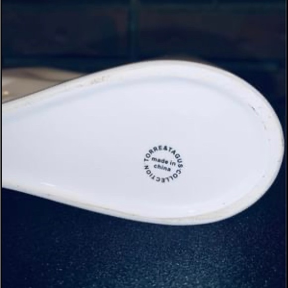 Torre & Tagus Square Modernist Ceramic Peek-A-Boo Vase Decor. - Picture 4 of 4